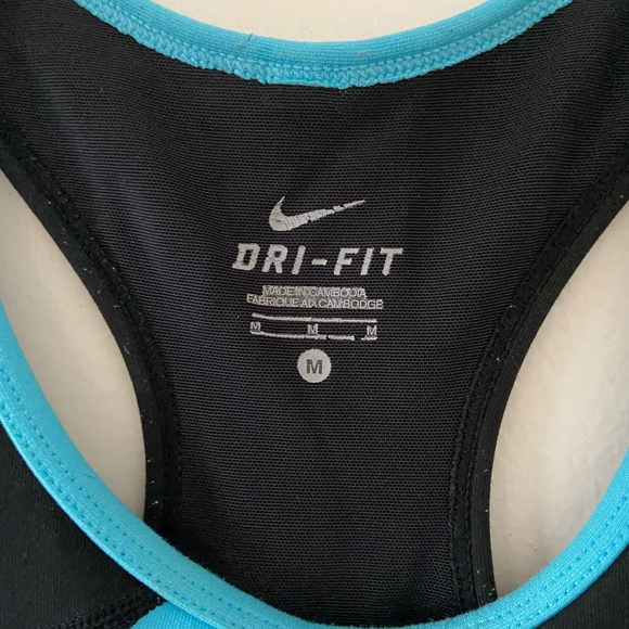 Nike workout top - Picture 2 of 2